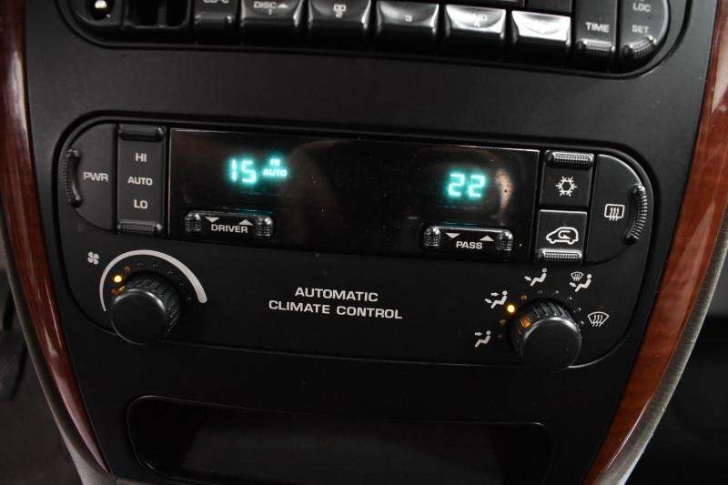 CHRYSLER VOYAGER en Minoautos