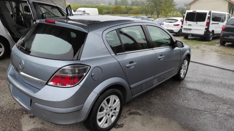 Opel Astra H 1 7 Cdti 110 Cv En Venta En Santiago De Compostela Por Mino Autos