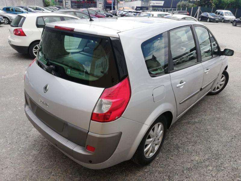 RENAULT GRAND SCENIC en Minoautos