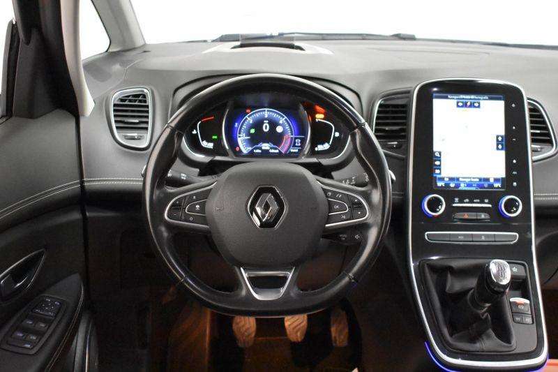 RENAULT GRAND SCENIC en Minoautos