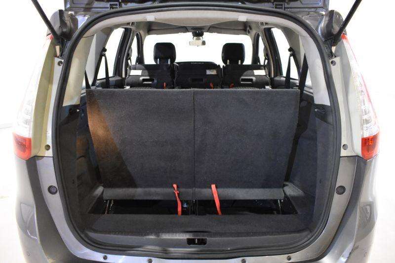 RENAULT GRAND SCENIC en Minoautos