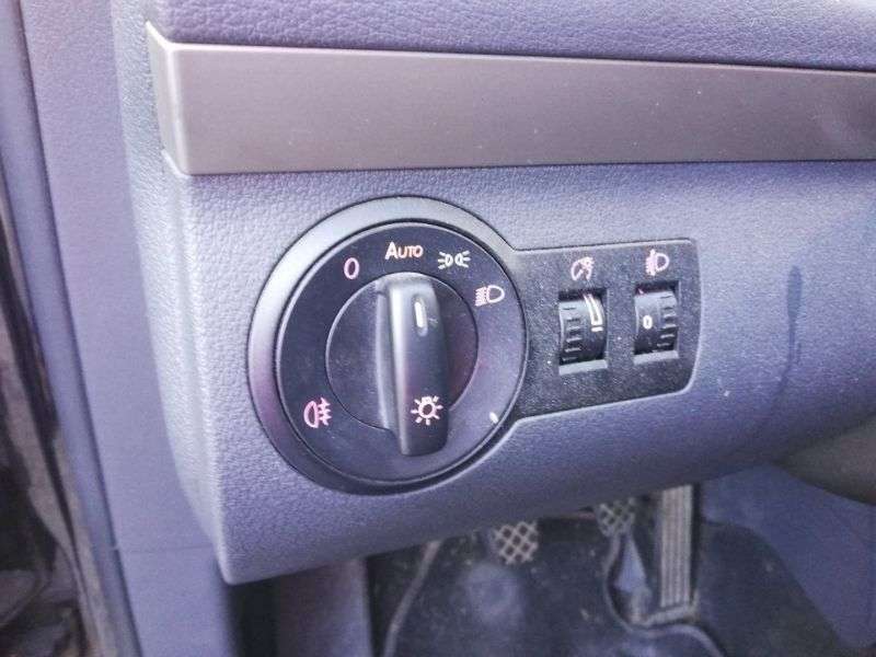 VW TOURAN en Minoautos