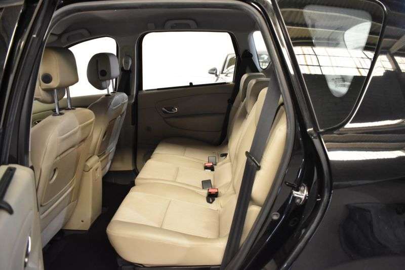 RENAULT SCENIC en Minoautos