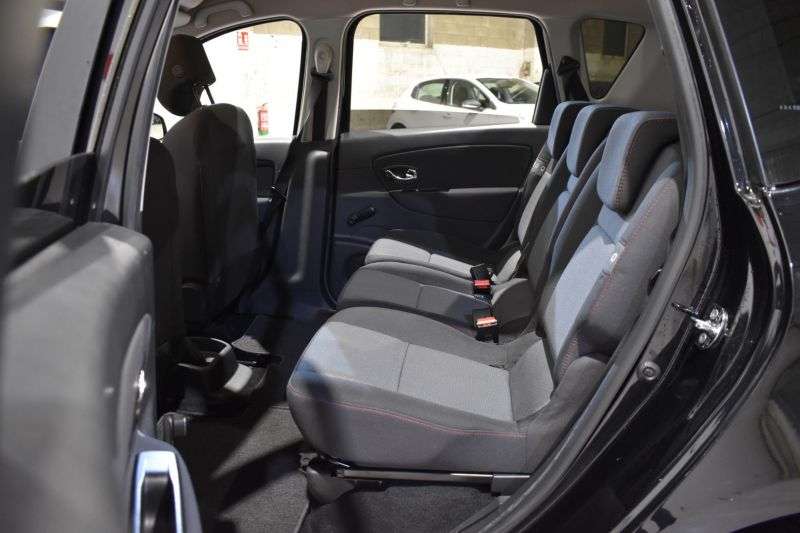 RENAULT SCENIC en Minoautos