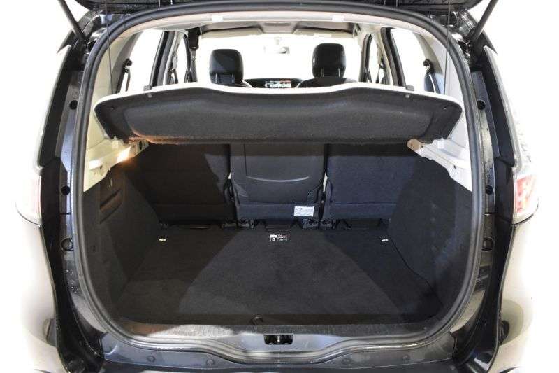 RENAULT SCENIC en Minoautos