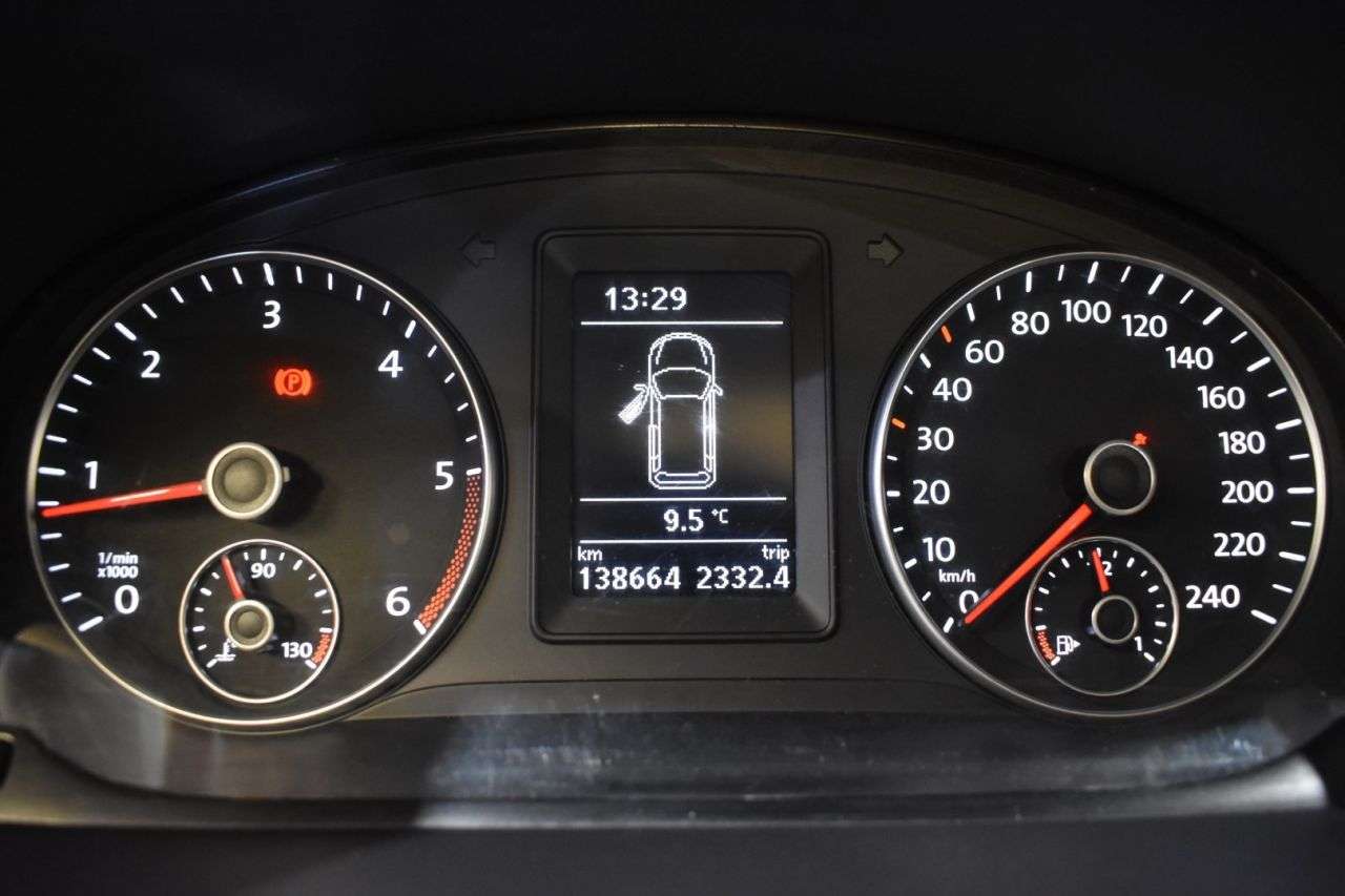 VW TOURAN en Minoautos