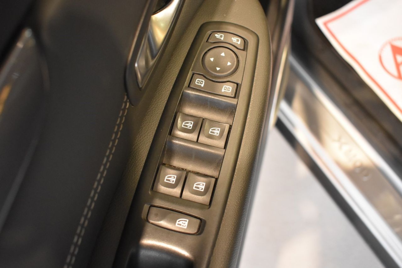 RENAULT SCENIC en Minoautos