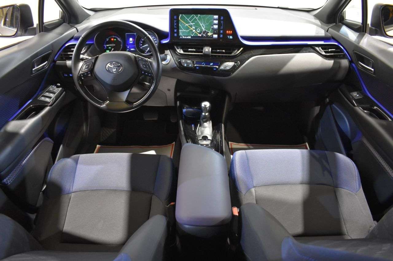 TOYOTA C-HR en Minoautos