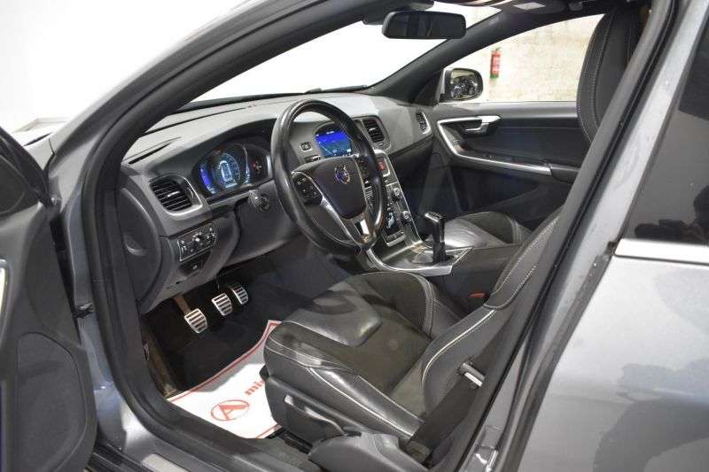 VOLVO V60 en Minoautos