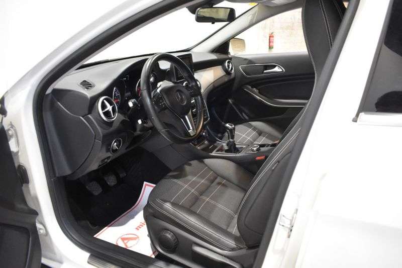 MERCEDES-BENZ GLA en Minoautos