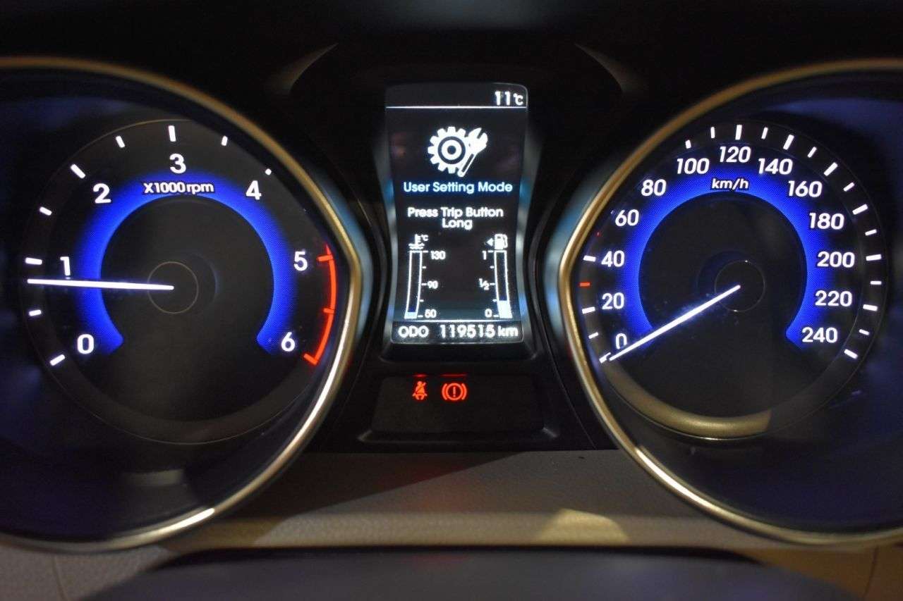 HYUNDAI i30 en Minoautos