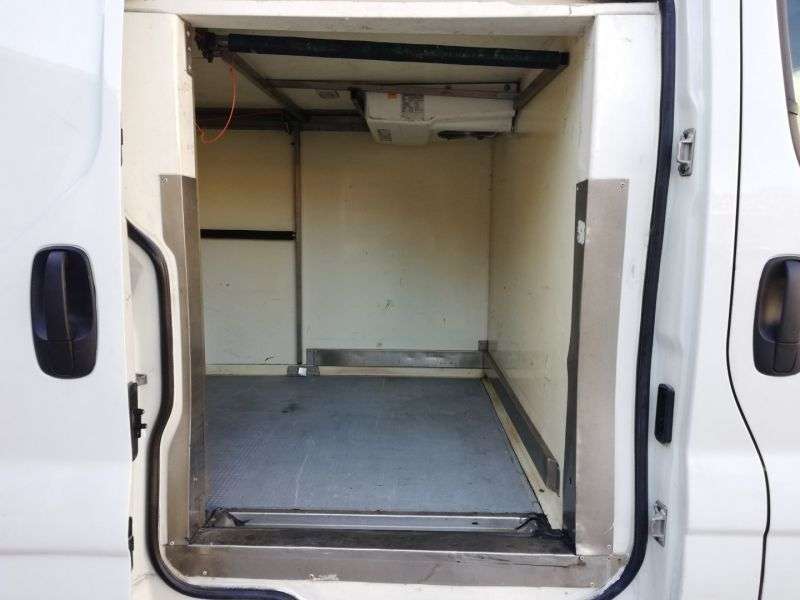 OPEL VIVARO en Minoautos