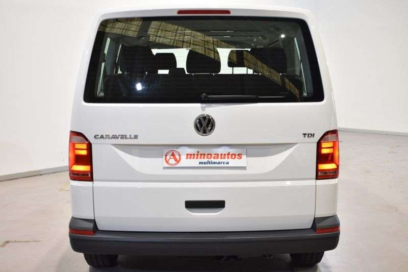 VW CARAVELLE en Minoautos