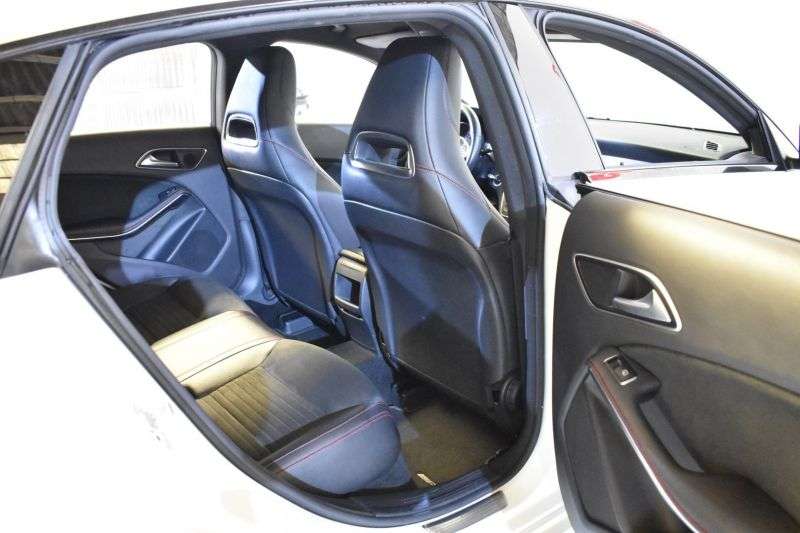 MERCEDES-BENZ CLASE CLA en Minoautos