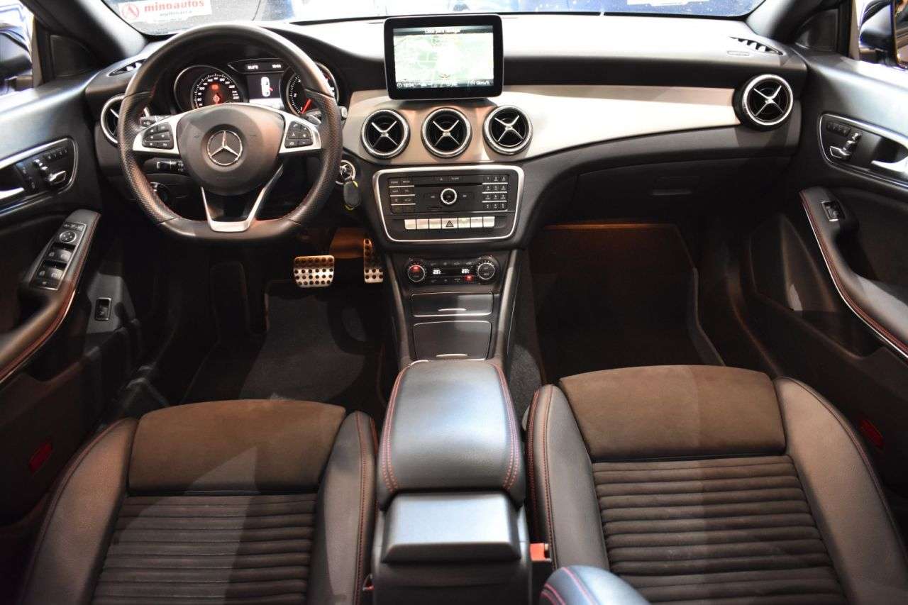 MERCEDES-BENZ CLASE CLA en Minoautos