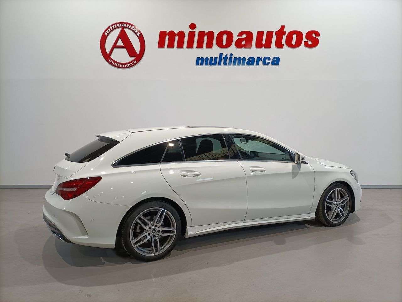 MERCEDES-BENZ CLA en Minoautos