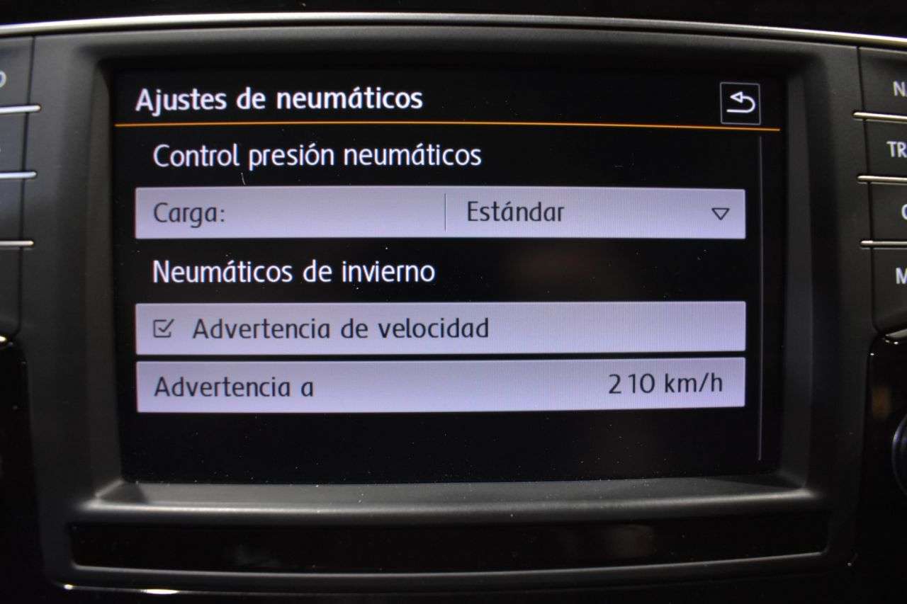 VW TOURAN en Minoautos