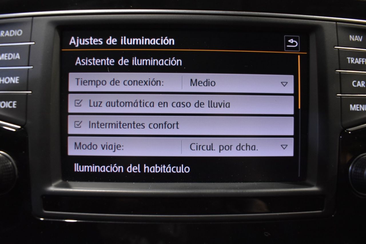 VW TOURAN en Minoautos