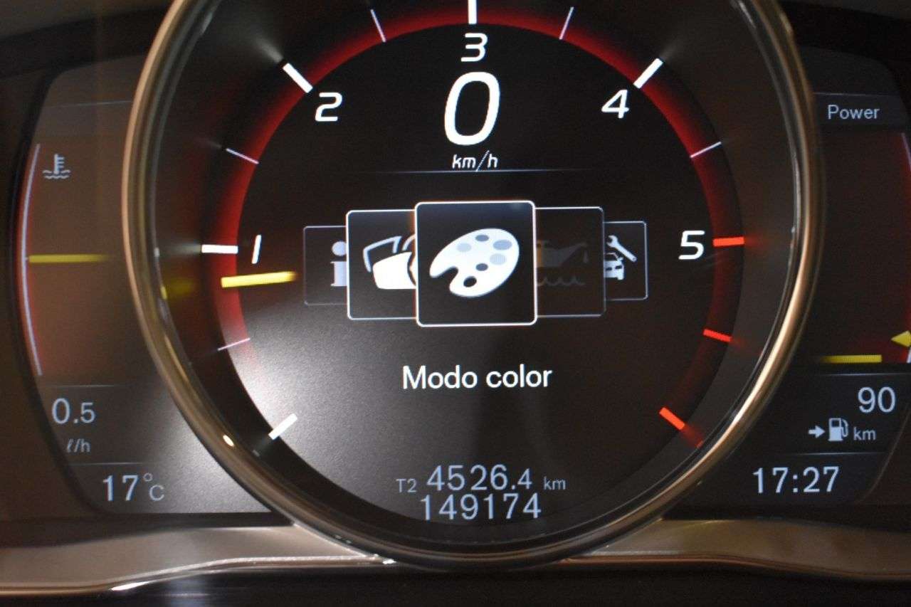 VOLVO V60 CROSS COUNTRY en Minoautos