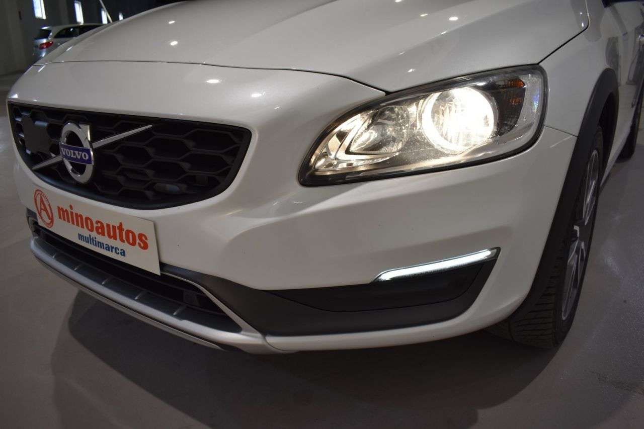 VOLVO V60 CROSS COUNTRY en Minoautos