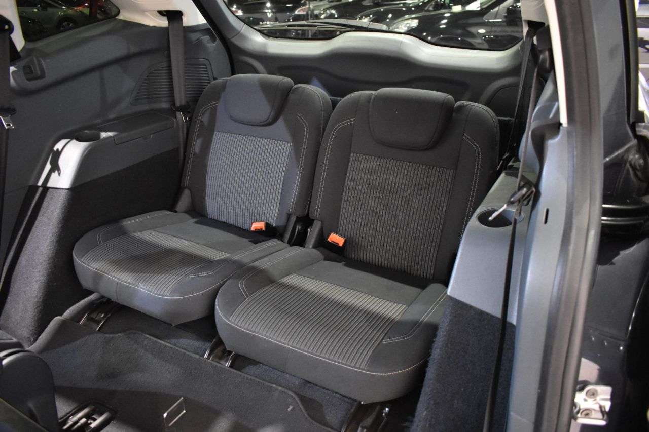 FORD GRAND C-MAX en Minoautos