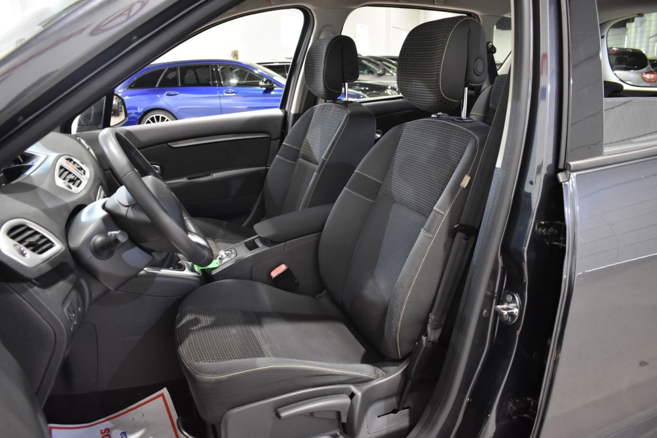 RENAULT SCENIC en Minoautos
