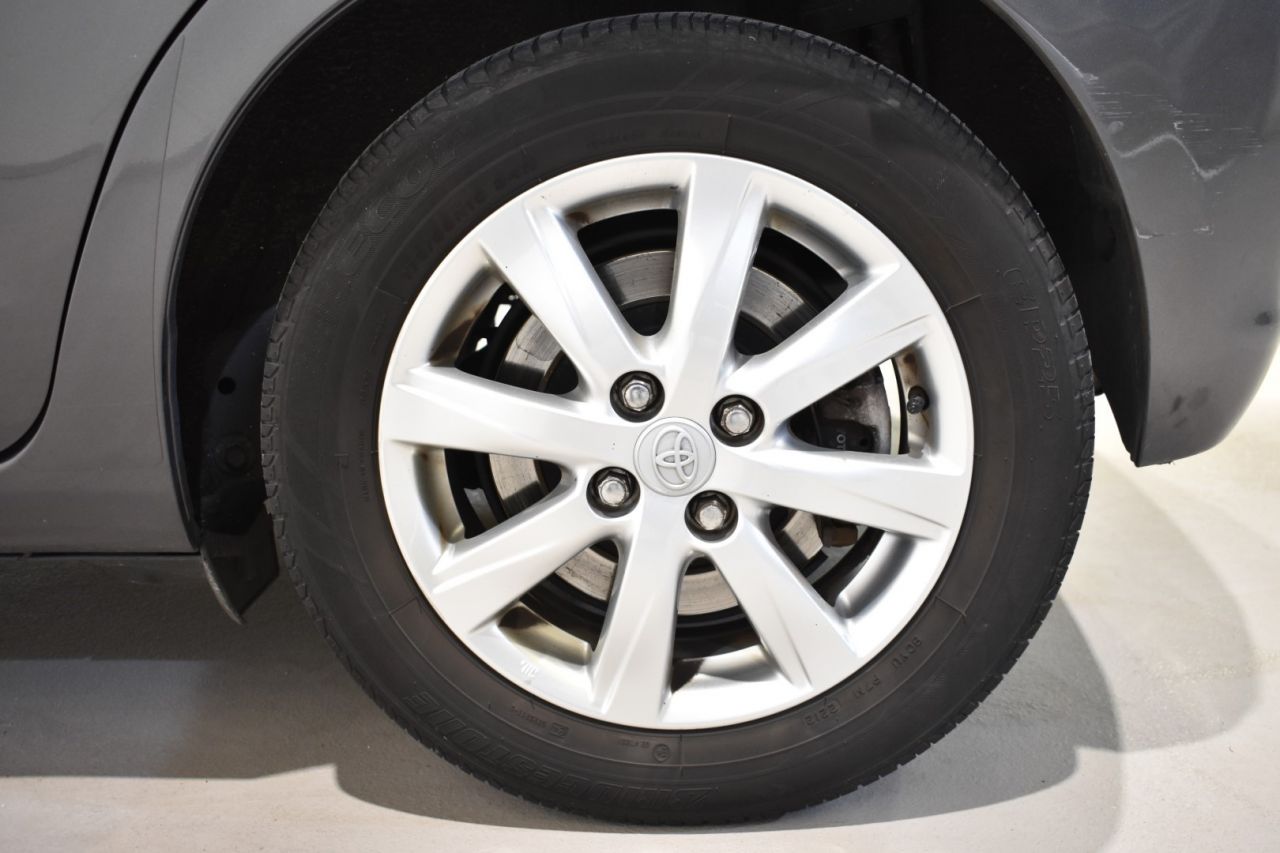 TOYOTA YARIS en Minoautos