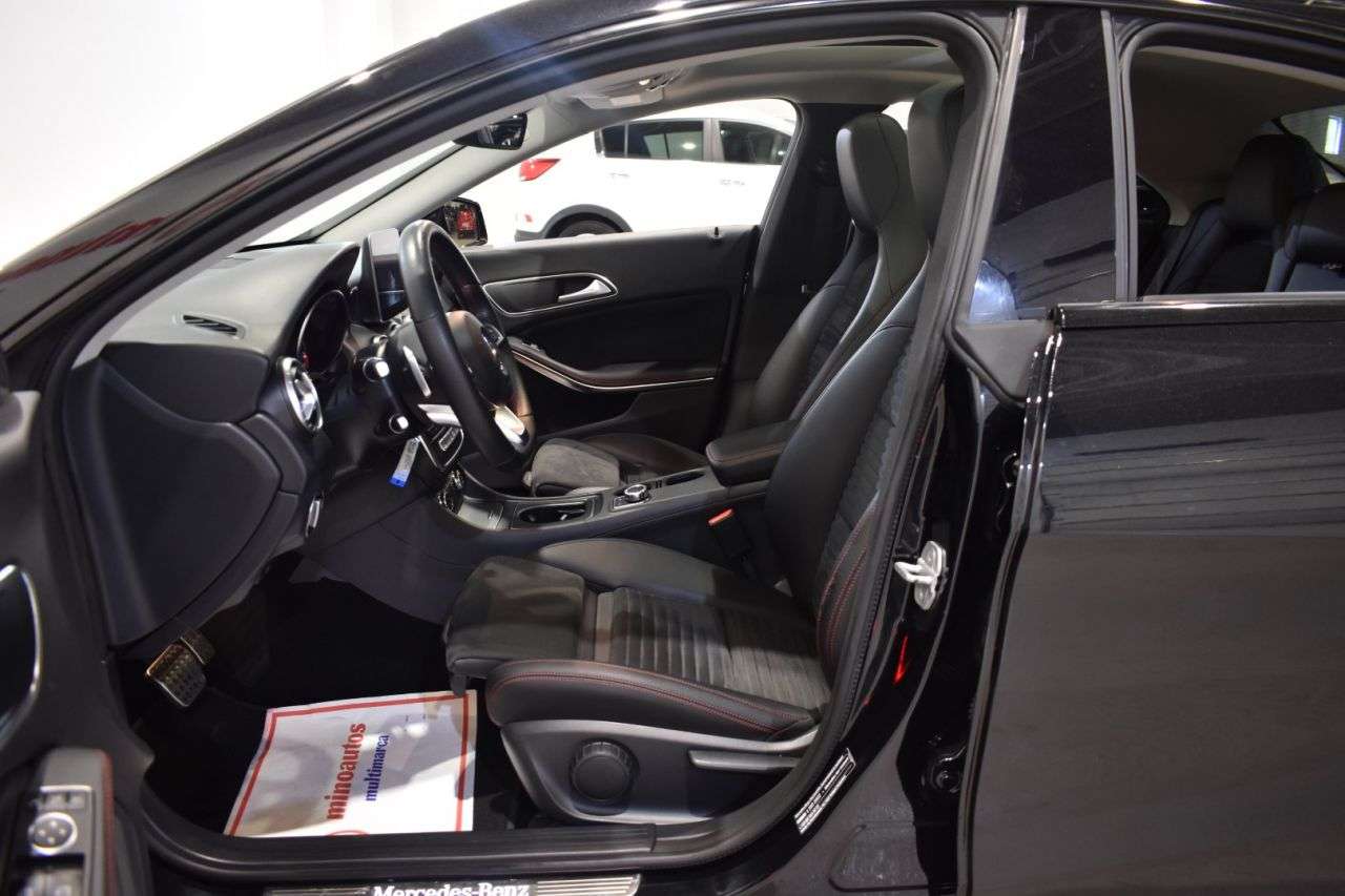 MERCEDES-BENZ CLASE CLA en Minoautos