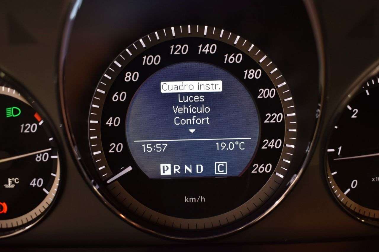 MERCEDES-BENZ CLASE C en Minoautos