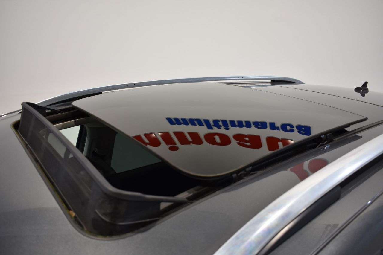 VW SHARAN en Minoautos