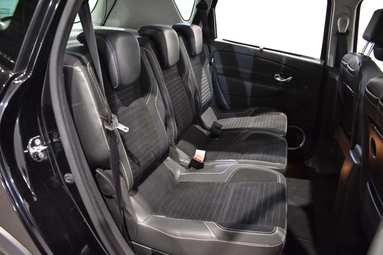 RENAULT SCENIC en Minoautos