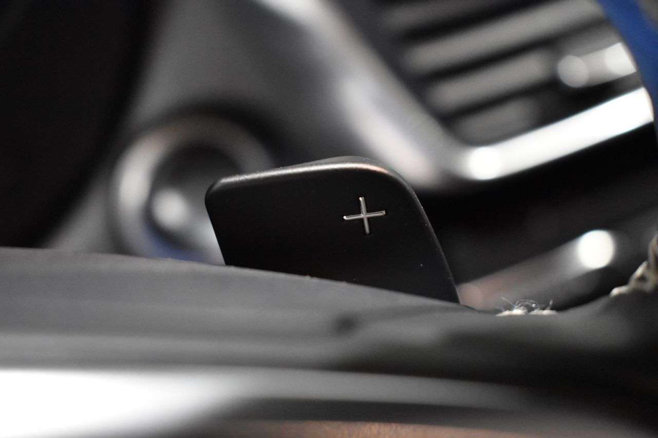 INFINITI Q30 en Minoautos