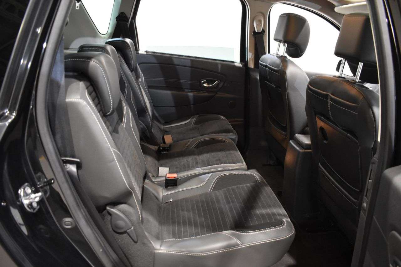 RENAULT SCENIC en Minoautos