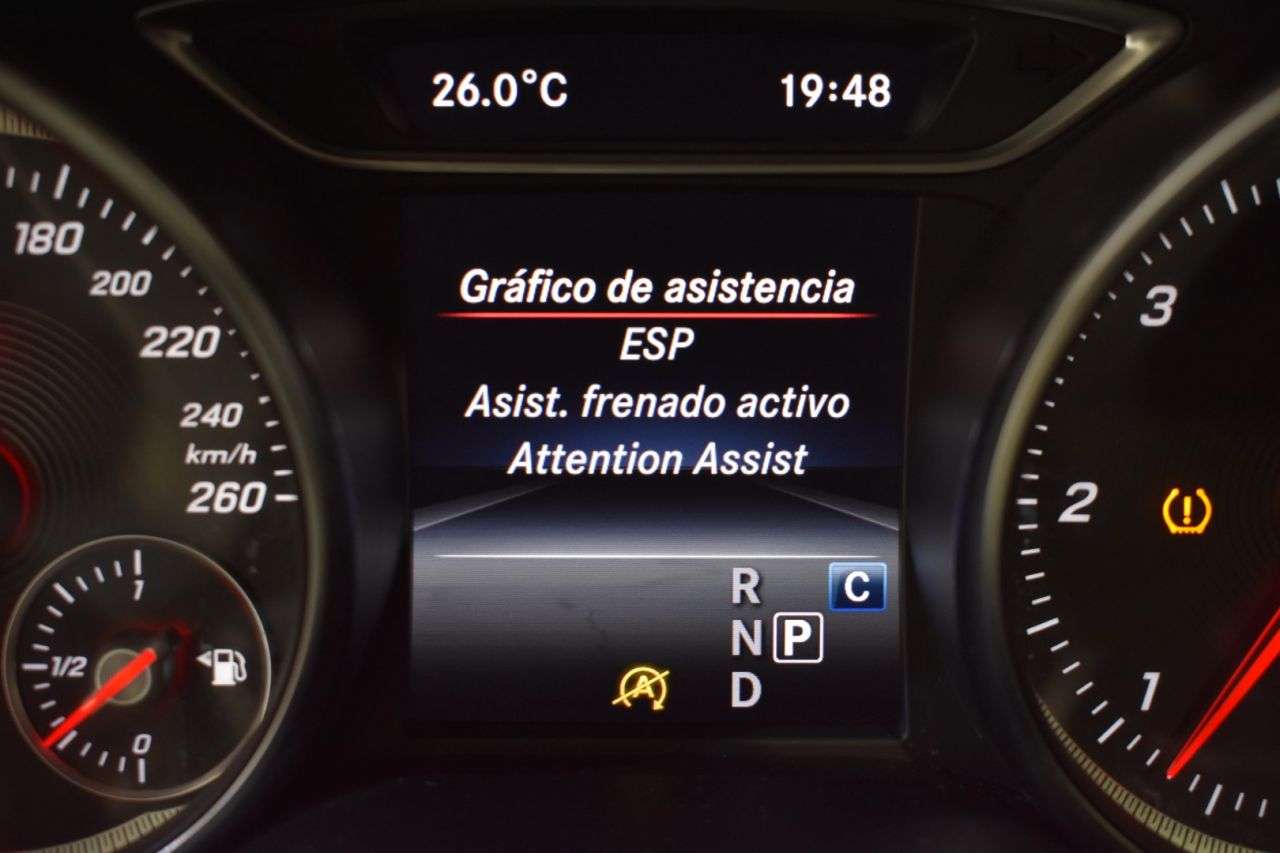 MERCEDES-BENZ CLASE CLA en Minoautos