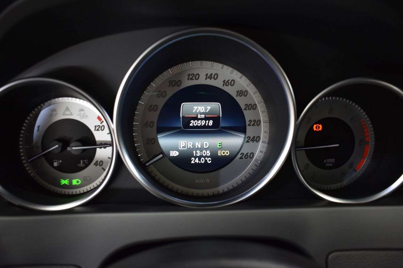 MERCEDES-BENZ CLASE C en Minoautos