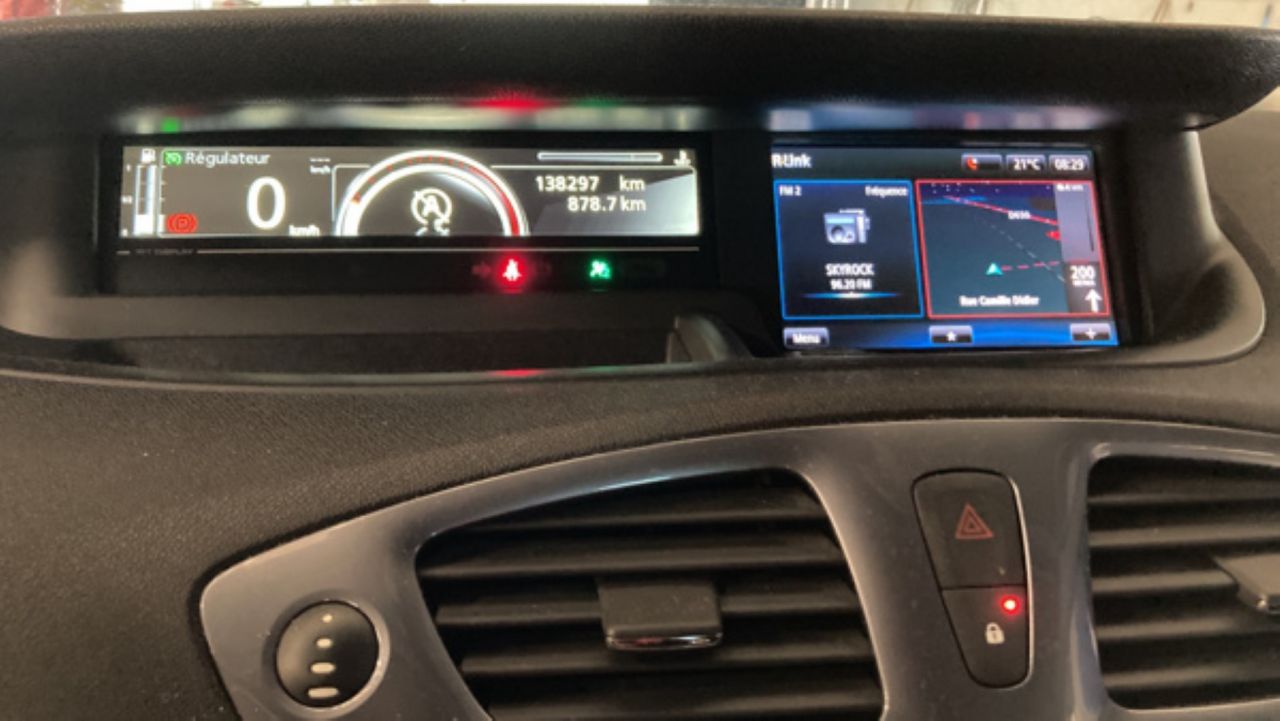 RENAULT SCENIC en Minoautos