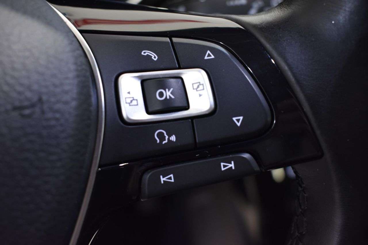 VW TOURAN en Minoautos