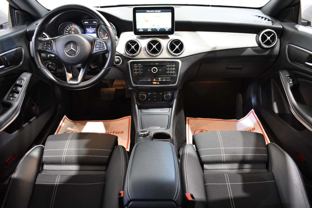 MERCEDES-BENZ CLA en Minoautos