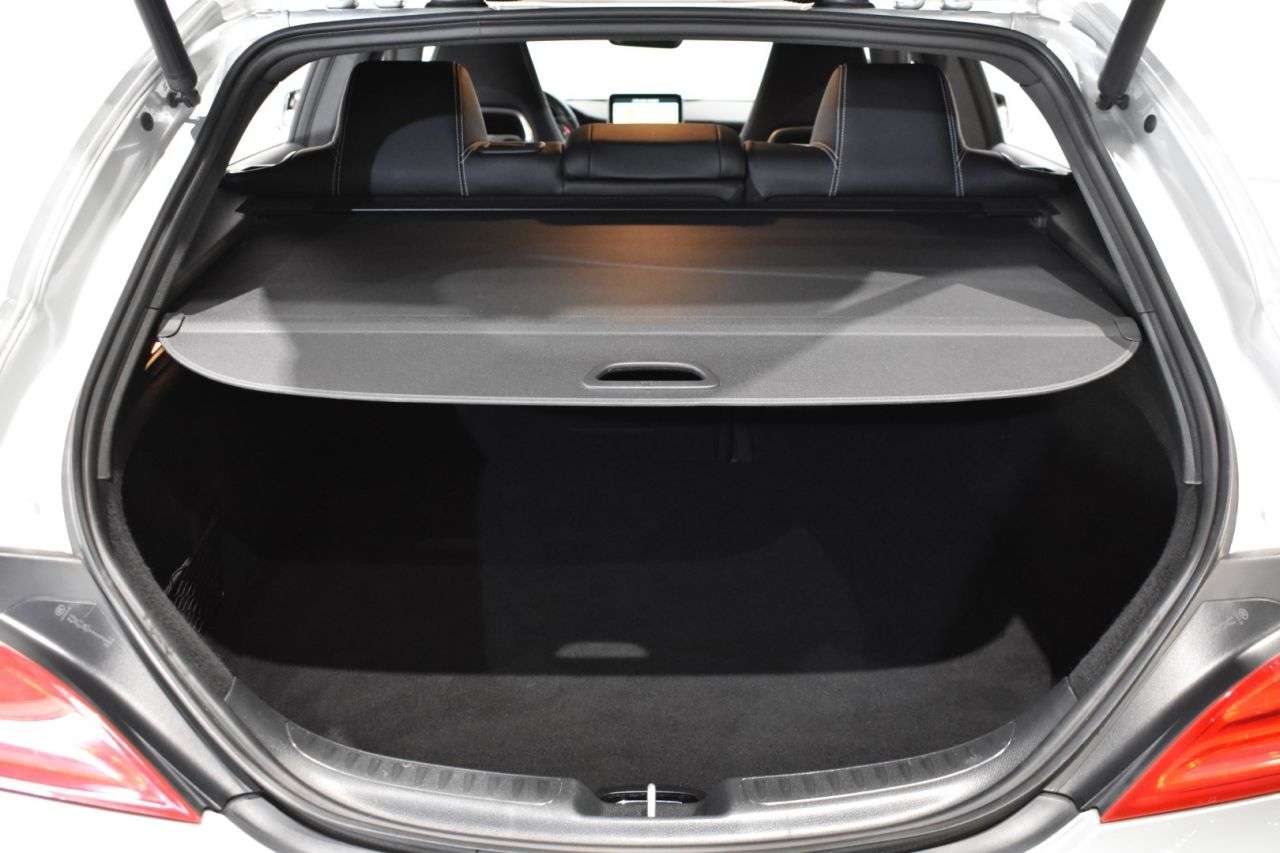 MERCEDES-BENZ CLA en Minoautos