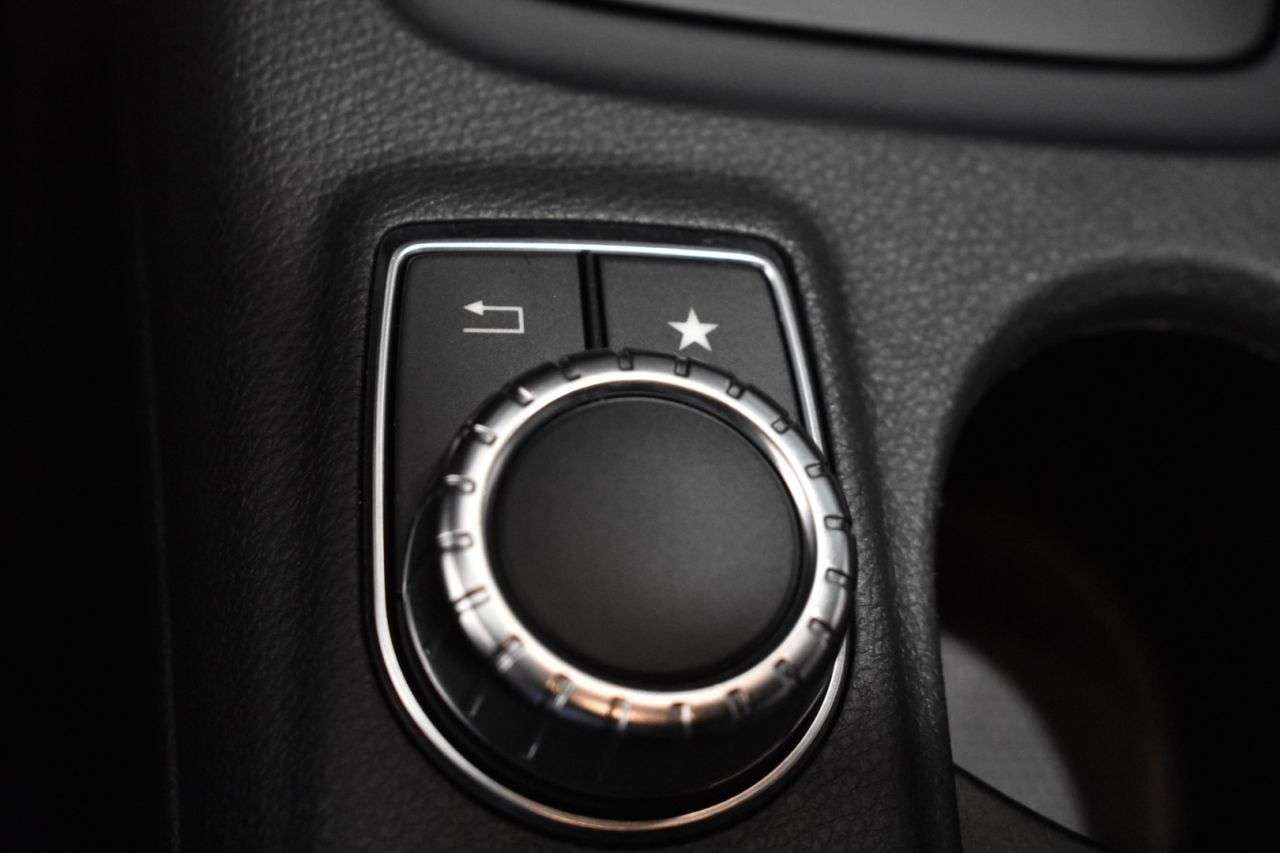 MERCEDES-BENZ CLA en Minoautos