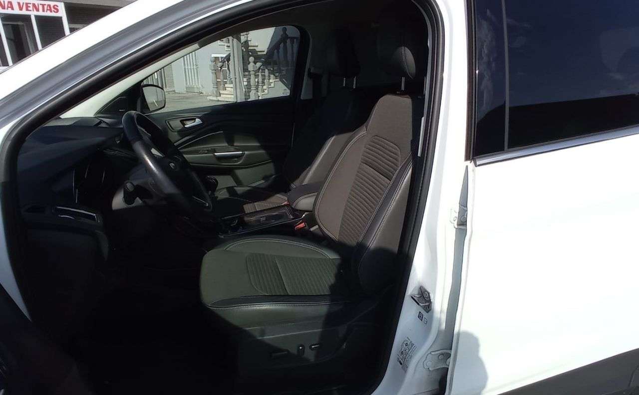 FORD KUGA en Minoautos