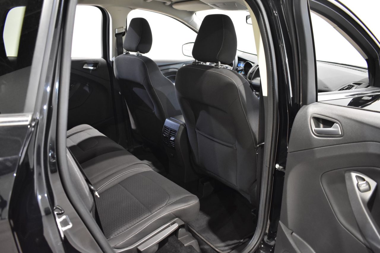 FORD KUGA en Minoautos