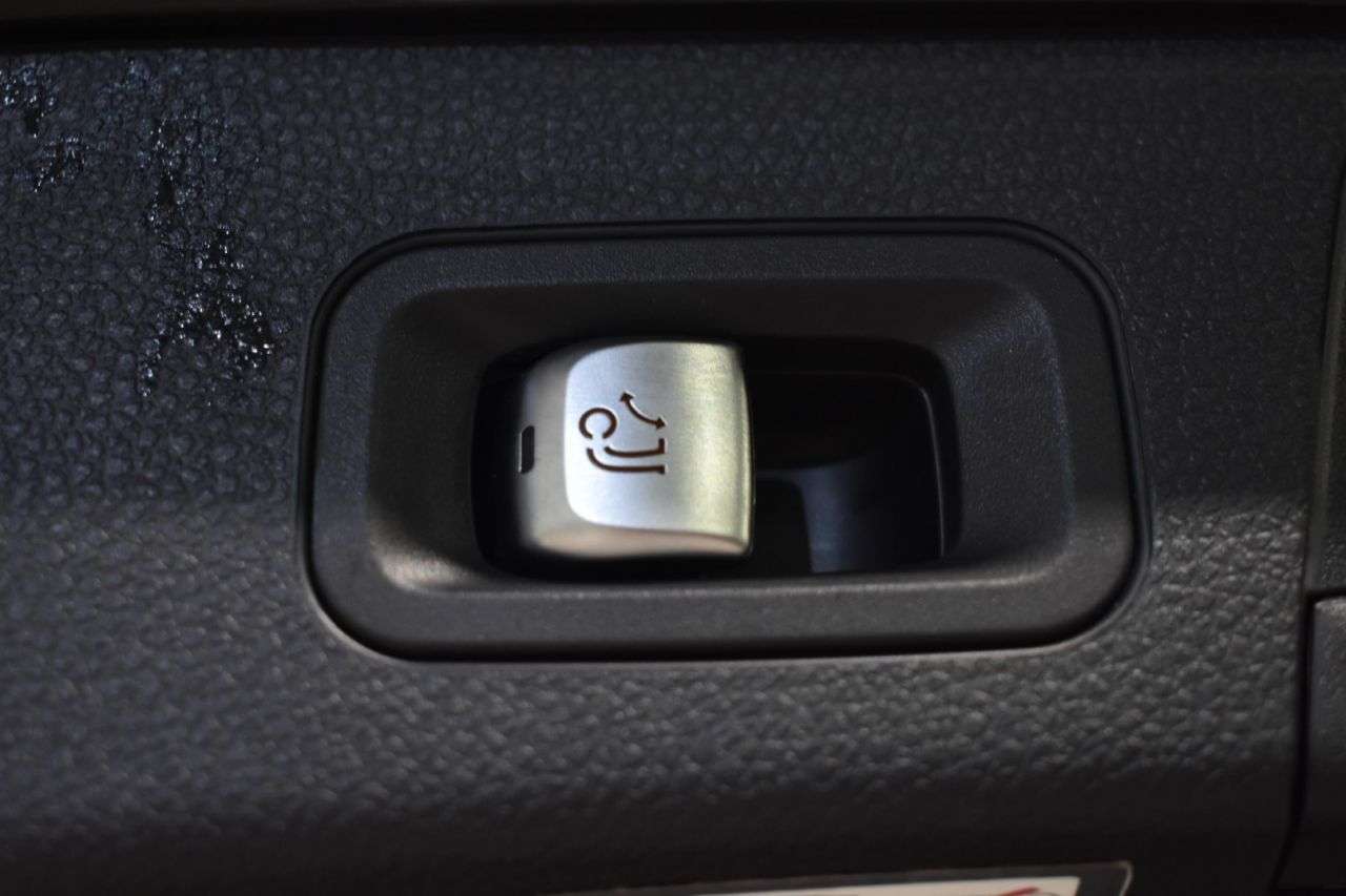 MERCEDES-BENZ CLASE C  en Minoautos