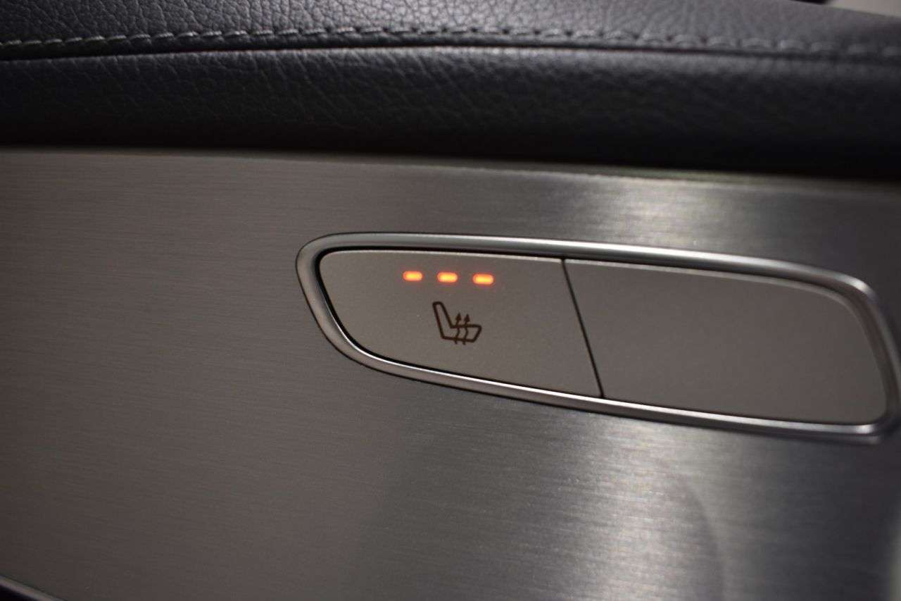 MERCEDES-BENZ CLASE C  en Minoautos