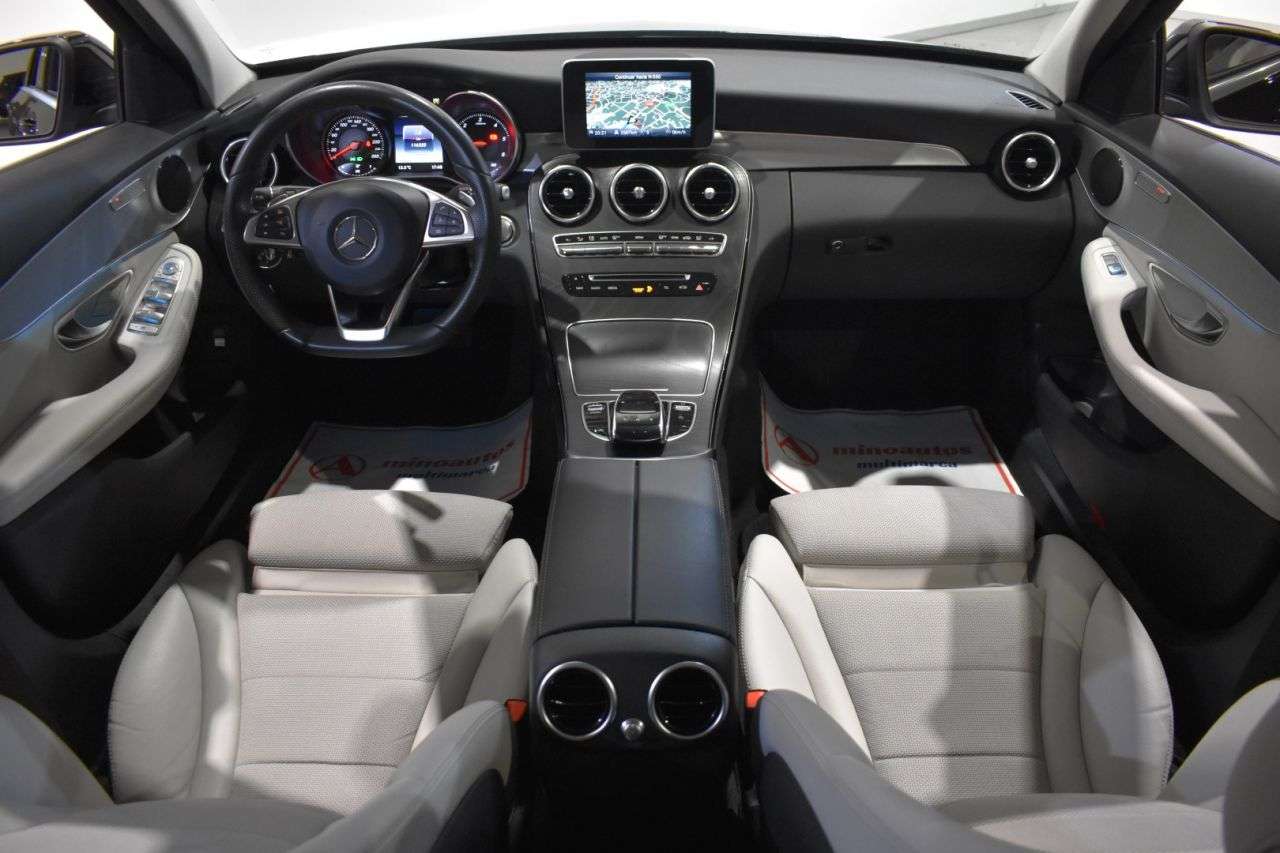 MERCEDES-BENZ CLASE C en Minoautos