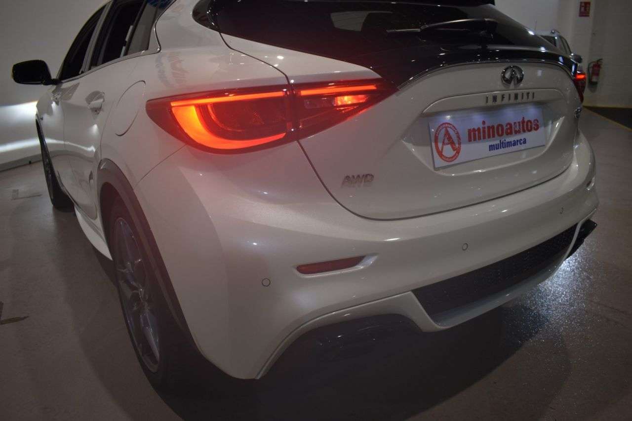 INFINITI Q30 en Minoautos