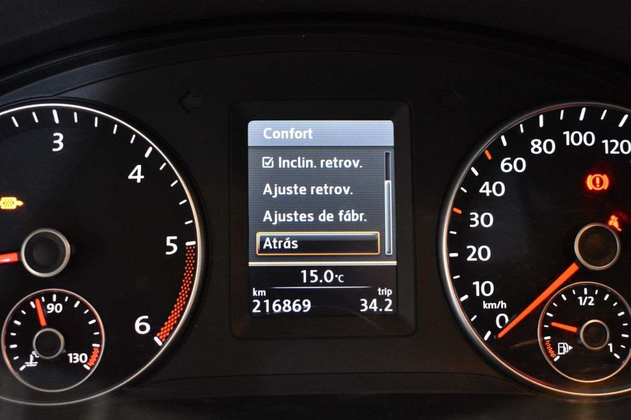 VW TOURAN en Minoautos