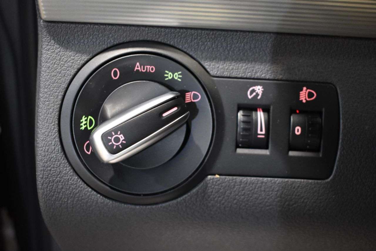 VW TOURAN en Minoautos