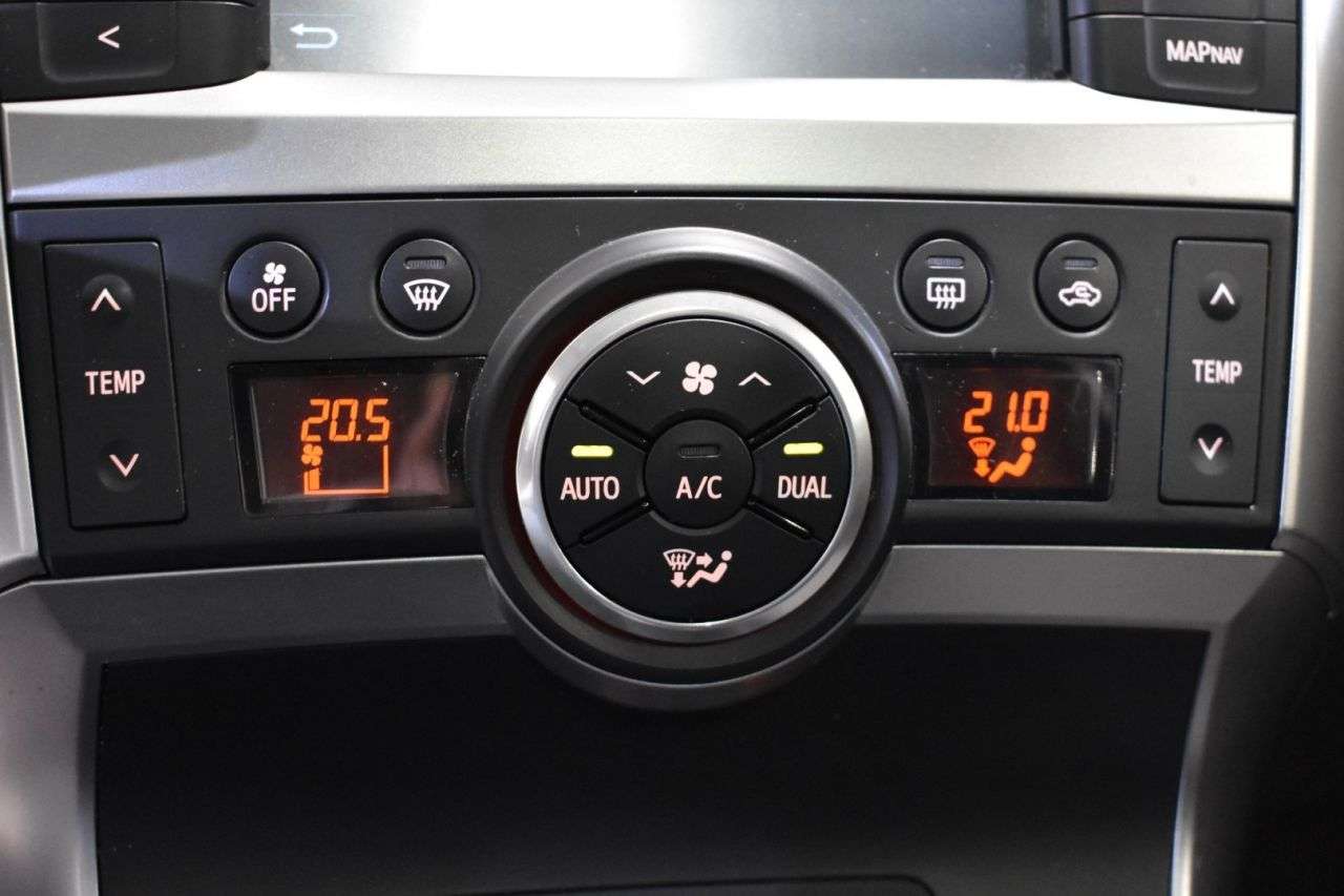 TOYOTA VERSO en Minoautos