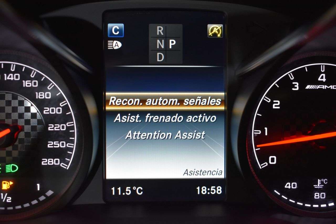 MERCEDES-BENZ CLASE C en Minoautos